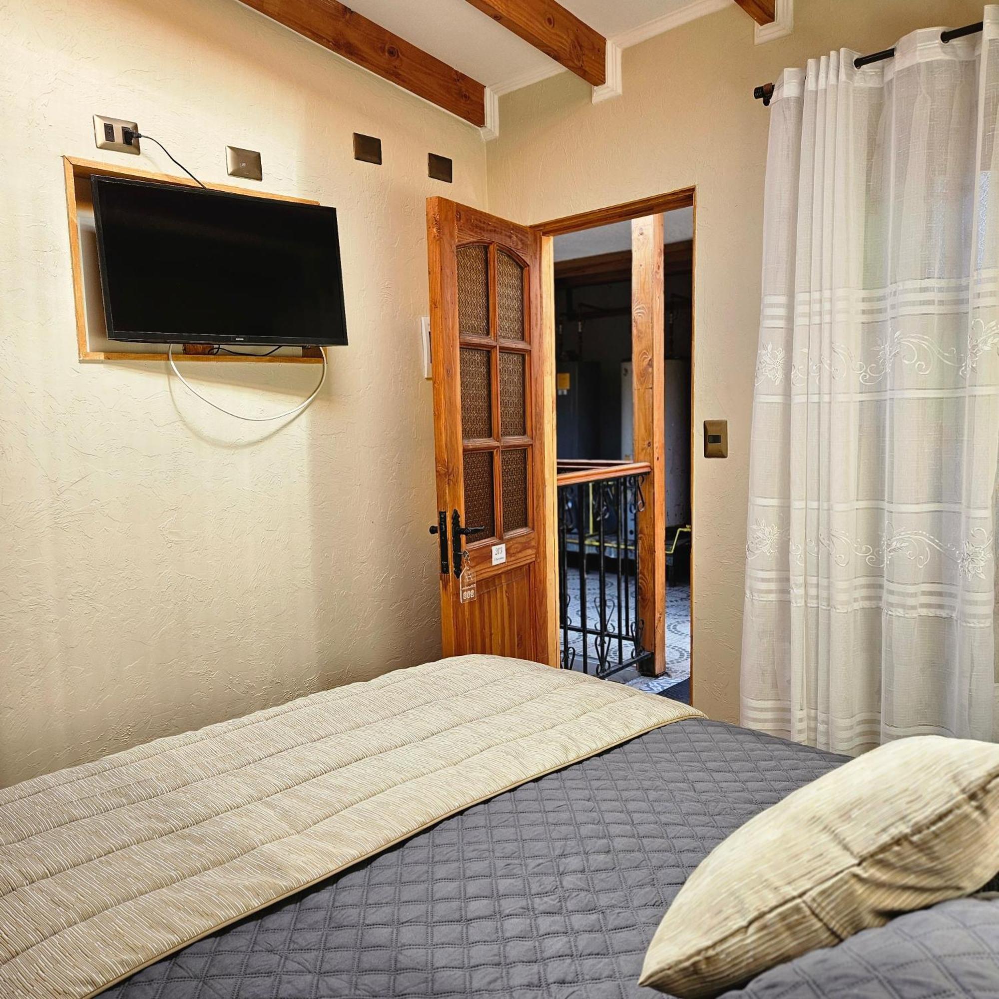 Hostal De Colon La Serena Zewnętrze zdjęcie