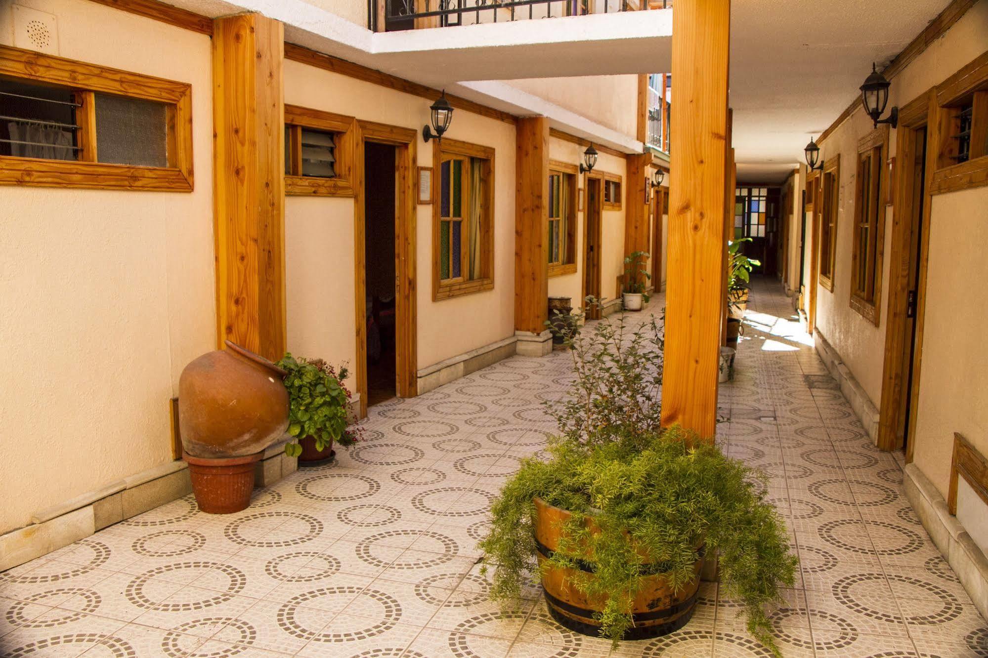 Hostal De Colon La Serena Zewnętrze zdjęcie